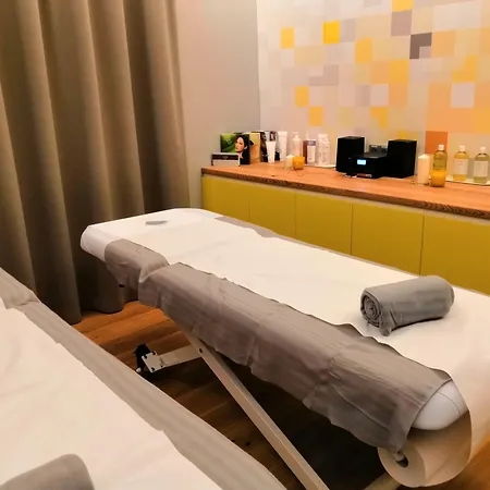 Hotel Old Town 4*